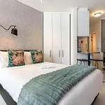 Flamingo 506 - Sea Point Studio Aprt